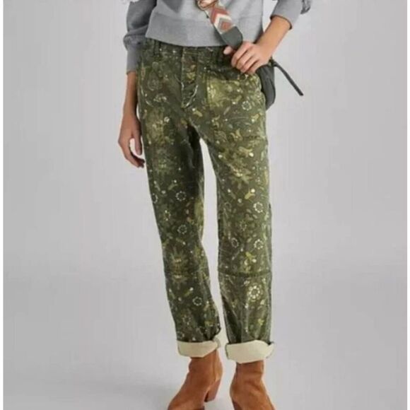 Anthropologie Pants - Anthropologie The Wanderer Green Floral Pants Size 26